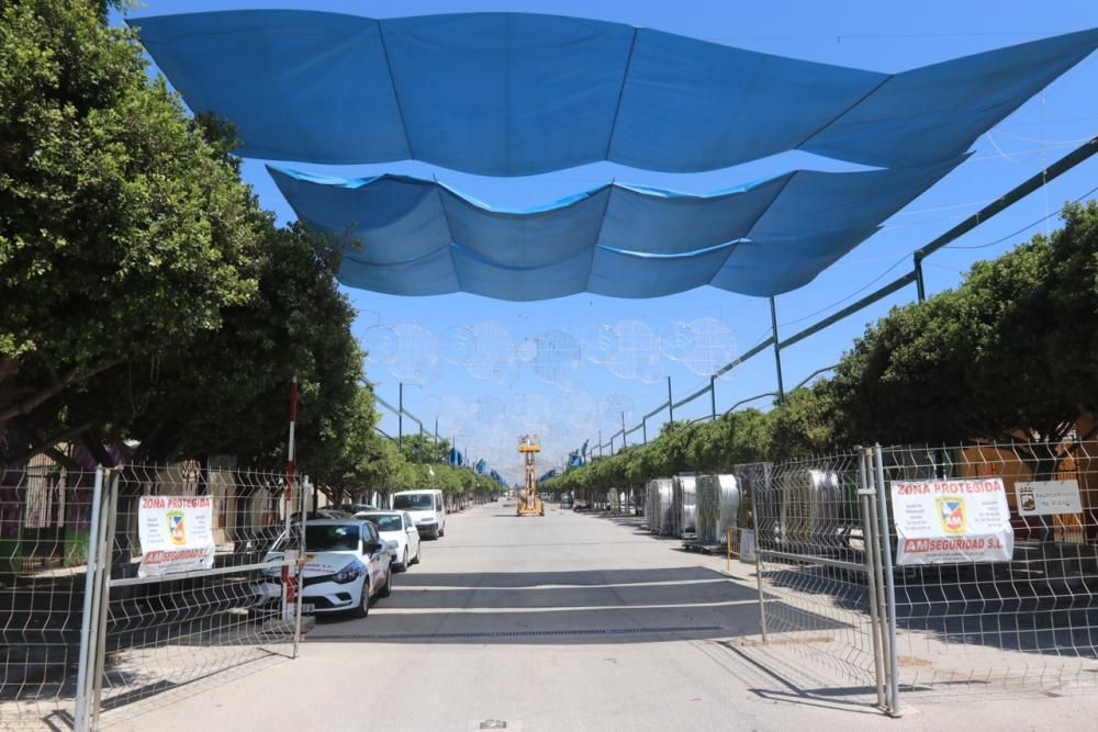 Montaje de la Feria de Málaga en el Cortijo de Torres.