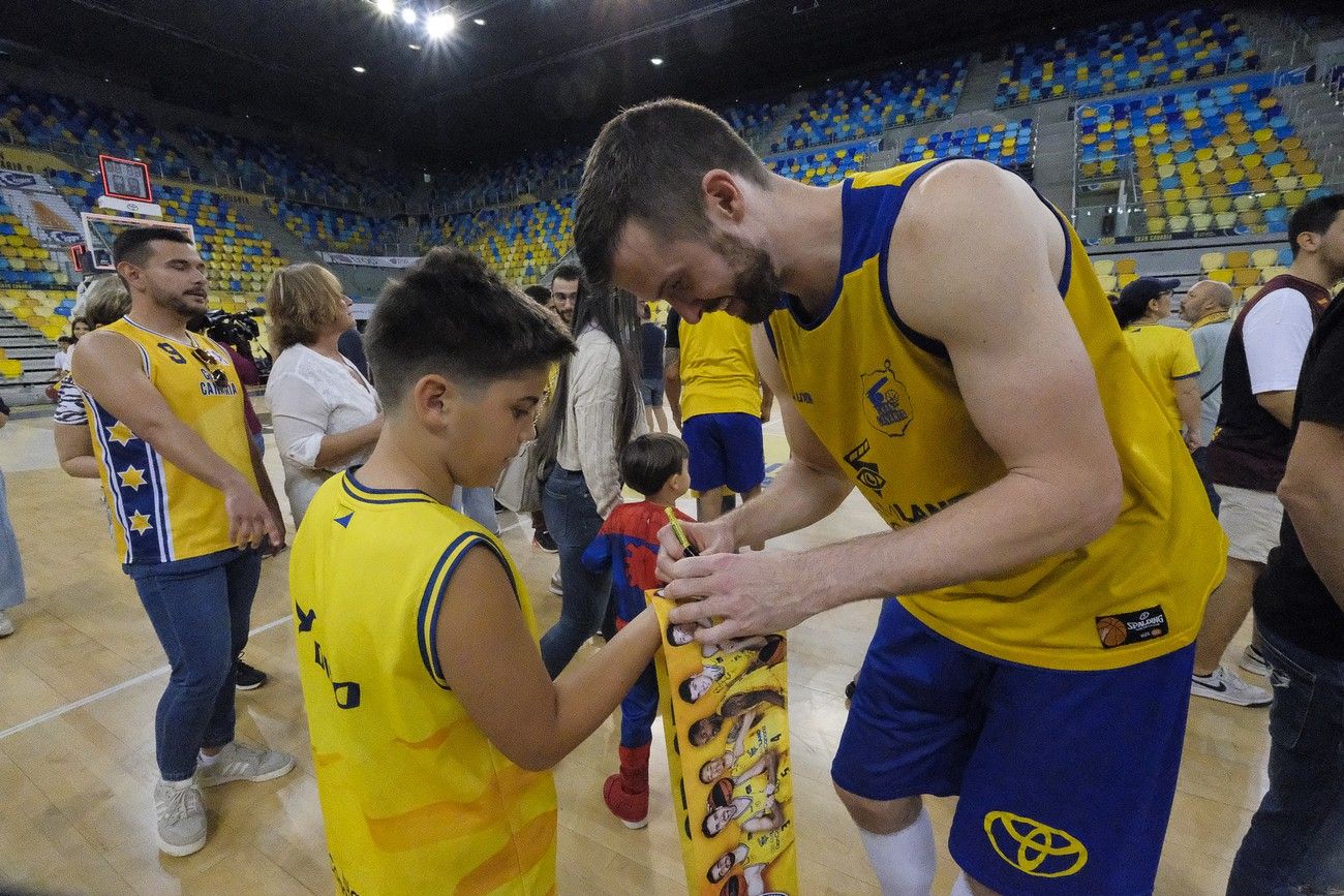 Despedida del Granca desde el Arena para la Copa del Rey