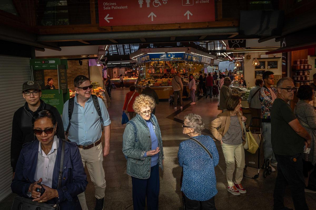 Los paradistas del mercado de Santa Caterina, al límite por un servicio de vigilancia deficiente