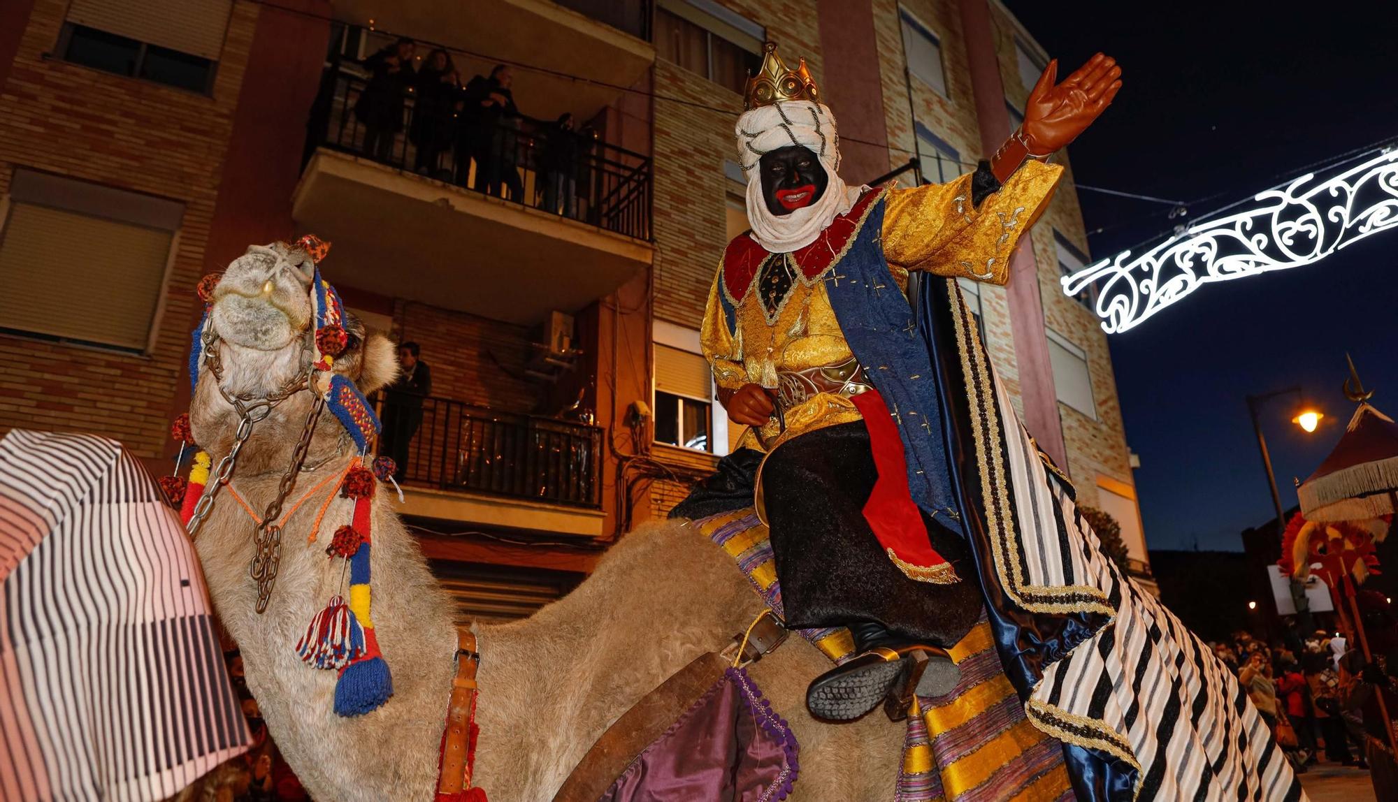 Sin abrazos  a los Reyes magos de Alcoy