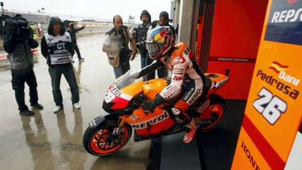 Fotogalería: Entrenamientos bajo la lluvia en Motorland