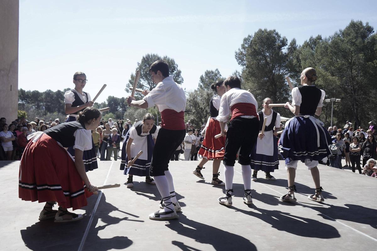 El Santuari de Joncadella viu un concorregut aplec de Dilluns de Pasqua