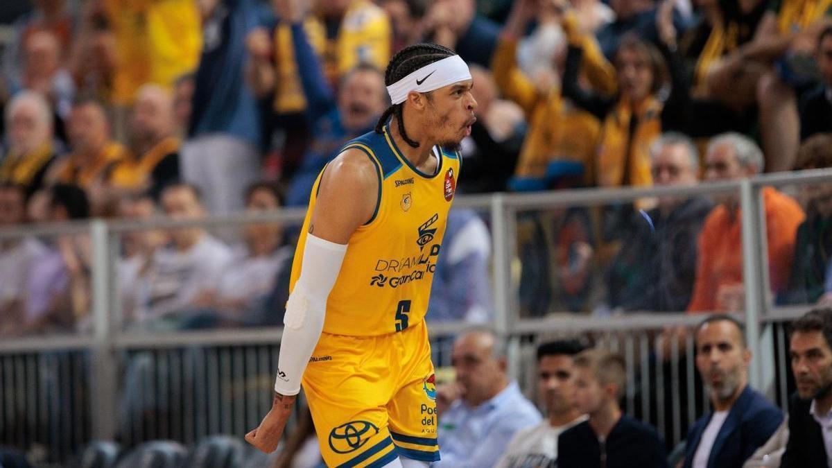 Caleb Homesley celebra un triple durante la pasada edición de la Copa del Rey en el Arena.