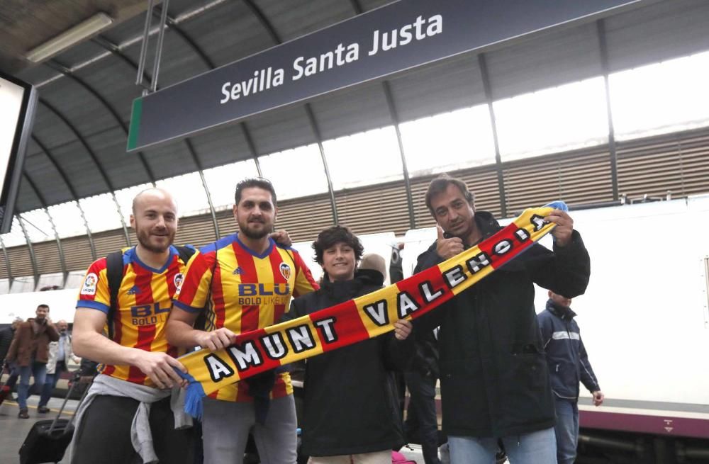 La afición del Valencia CF ya está en Sevilla