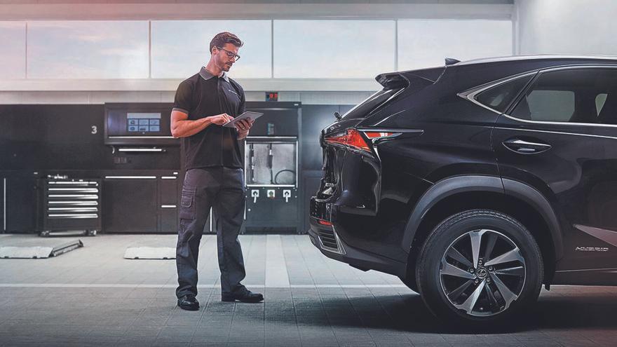 Lo mejor En los Centros Autorizados Lexus cuentan con la última tecnología y con un asesor de servicio.