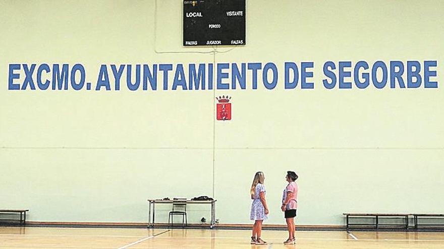 Acaban los trabajos para reparar el polideportivo