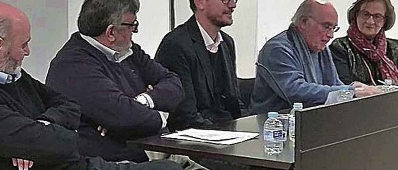 Roig, Pomar, Sagreras, Veny y Oliver en el acto de presentación.