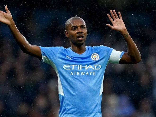 Fernandinho (40 millones de euros)