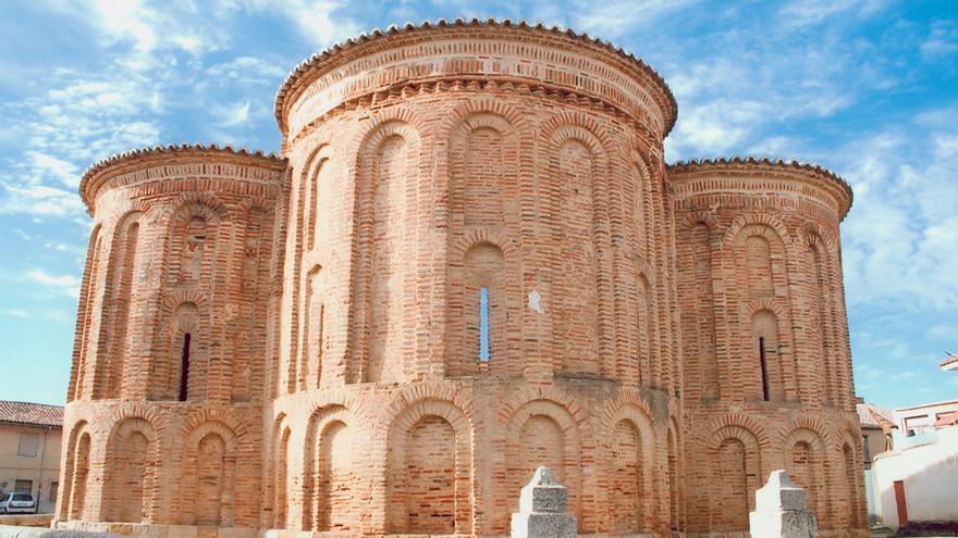 Ábsides de Santa María de a Antigua.