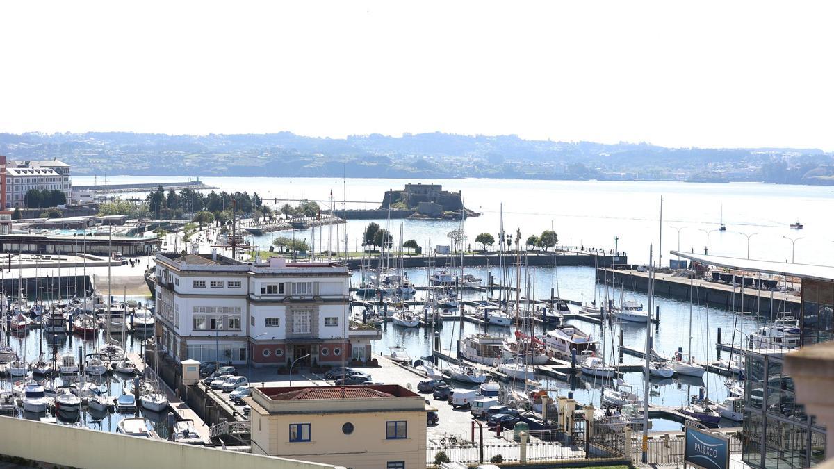 La Marina, el Parrote y el Castillo de San Antón