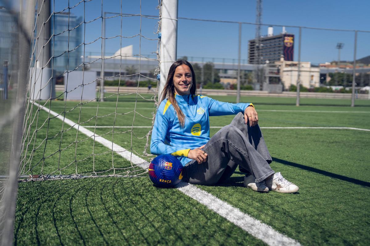 Sant Joan Despí 27/03/2026 Deportes. Retratos a Clara Serrajordi jugadora del FC Barcelona femenino. Foto de Zowy Voeten