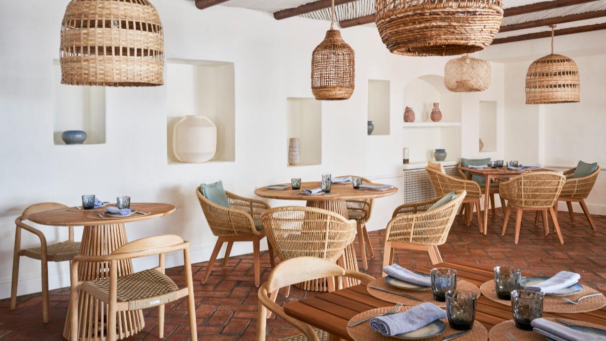 El entorno y las instalaciones de DAIA Slow Beach Hotel Conil, uno de los hoteles que ha reforzado en Cádiz la idea de viajar sin prisas.