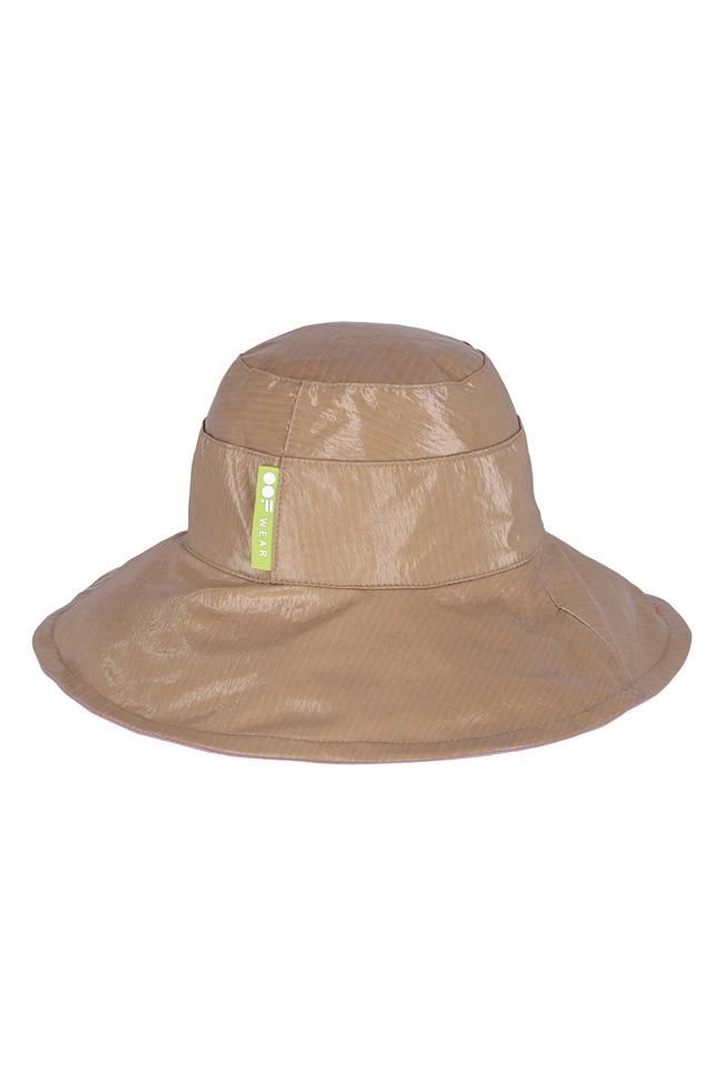 Gorro 'bucket' beige brillante, de Oof Wear
