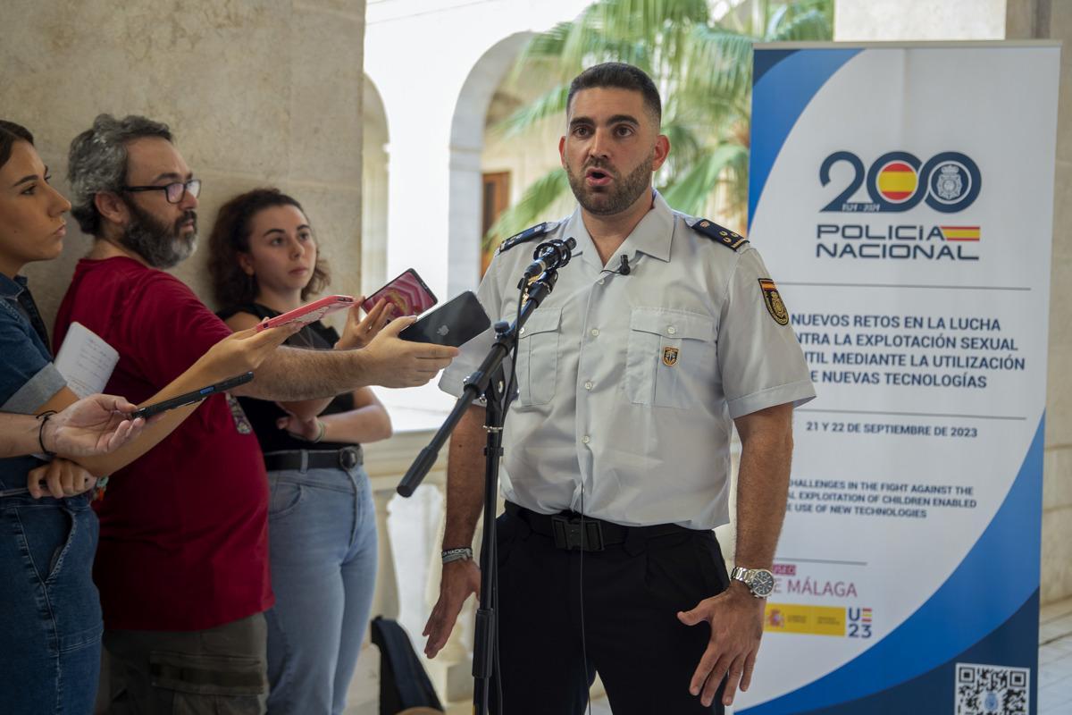 El Jefe del Grupo de Protección al Menor de la Unidad Central de Ciberdelincuencia, Javier Izquierdo de la Rosa, en Málaga.