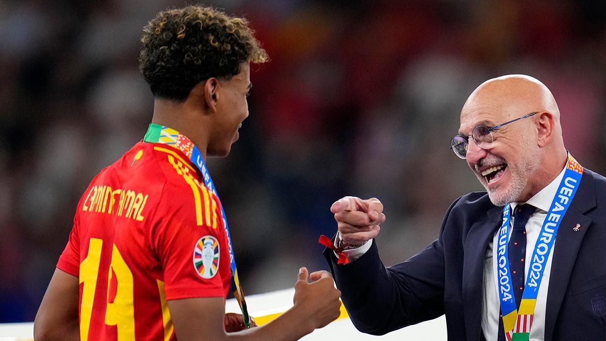 Luis de la Fuente, junto a Lamine Yamal tras ganar la Eurocopa