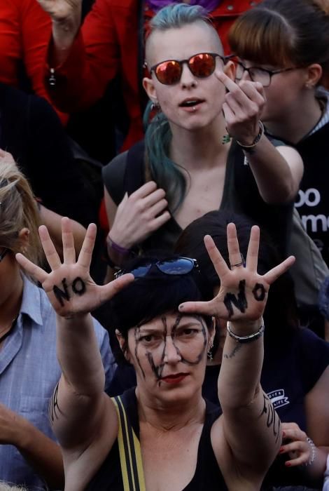 Marcha en València en protesta por la sentencia de 'La Manada'