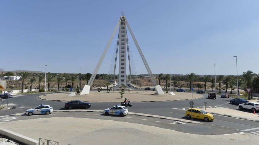 La obra contra los socavones del Pont del Bimil·lenari de Elche se recupera dos años después y se eleva ahora a 2,5 millones
