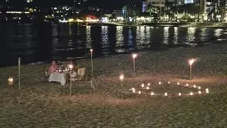 La playa de Santa Eulària, convertida en un restaurante privado
