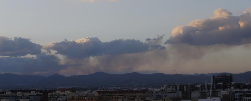 Un incendio amenaza la Sierra Calderona