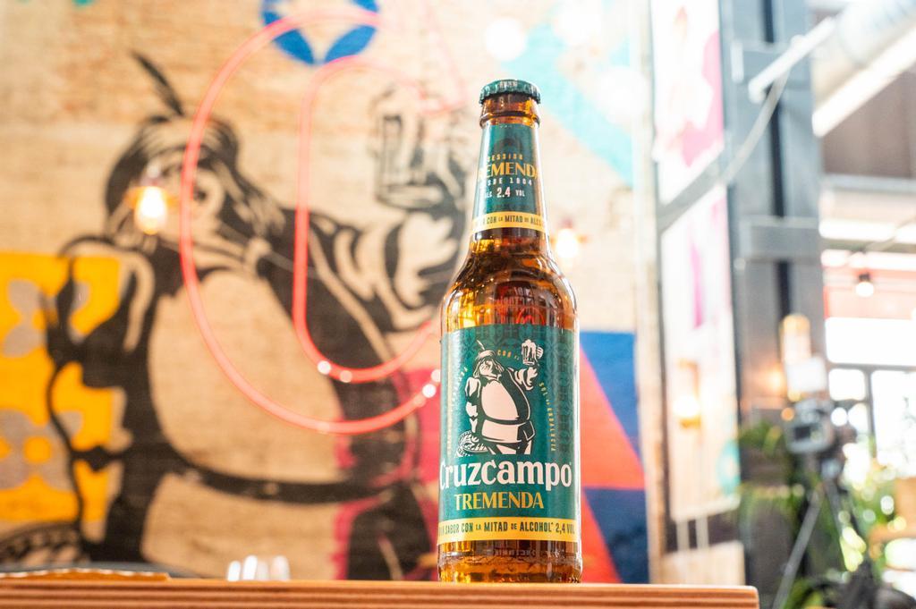 El lugar elegido para presentar Tremenda no podía ser otro que la Factoría Cruzcampo.