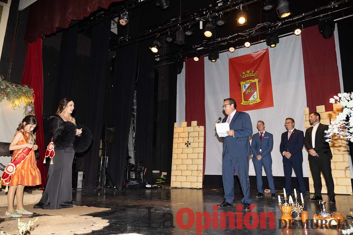 Presentación de las Amazonas del Bando de los Caballos del Vino de Caravaca