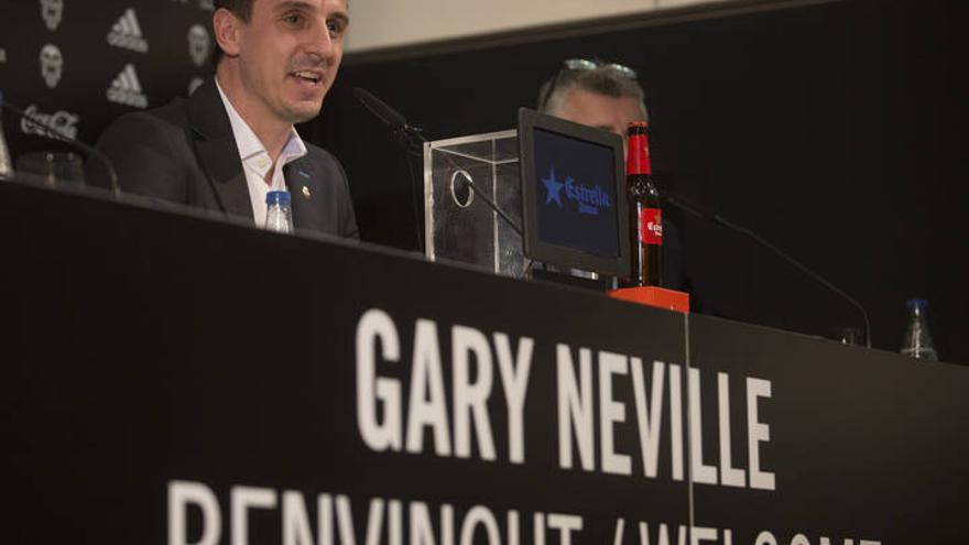 Presentación de Gary Neville como nuevo entrenador del Valencia CF