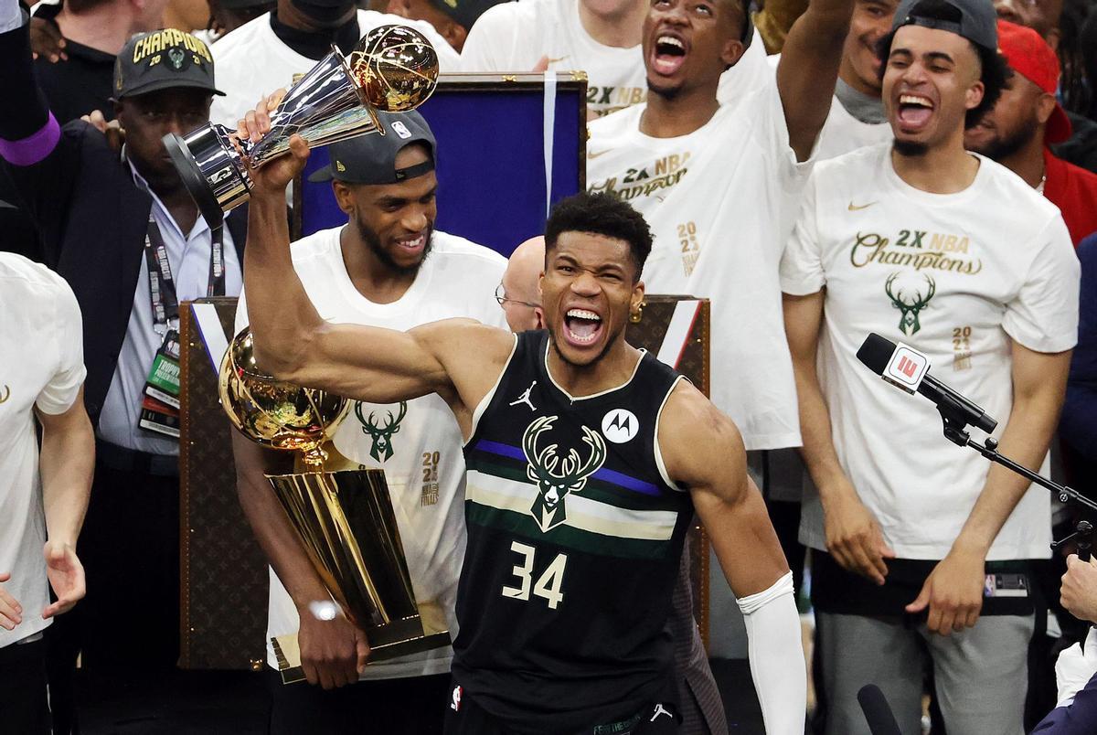 Antetokounmpo, el campió de l’NBA amb la història més increïble cap a l’èxit