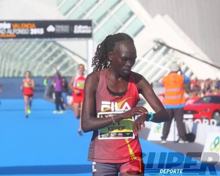 Las mejores imágenes del Maratón Valencia Trinidad Alfonso 2015