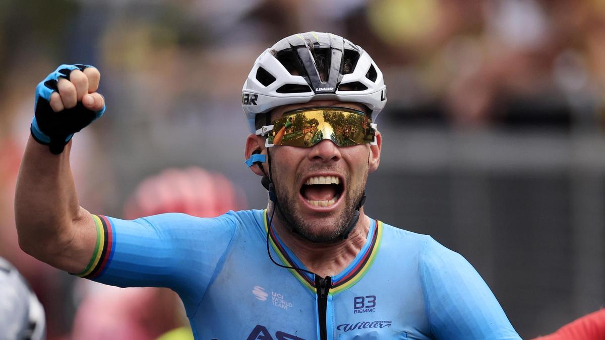 Mark Cavendish celebra su triunfo de etapa este miércoles.