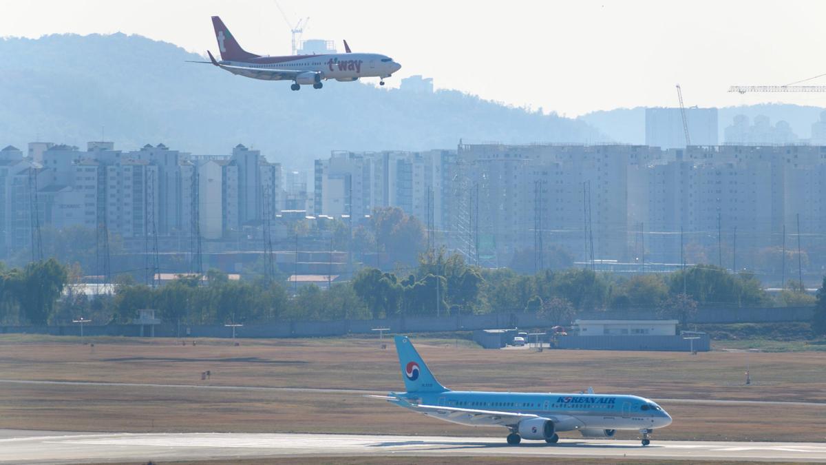 Muan havaalanındaki (Güney Kore) uçak kazasında en az 47 kişi öldü