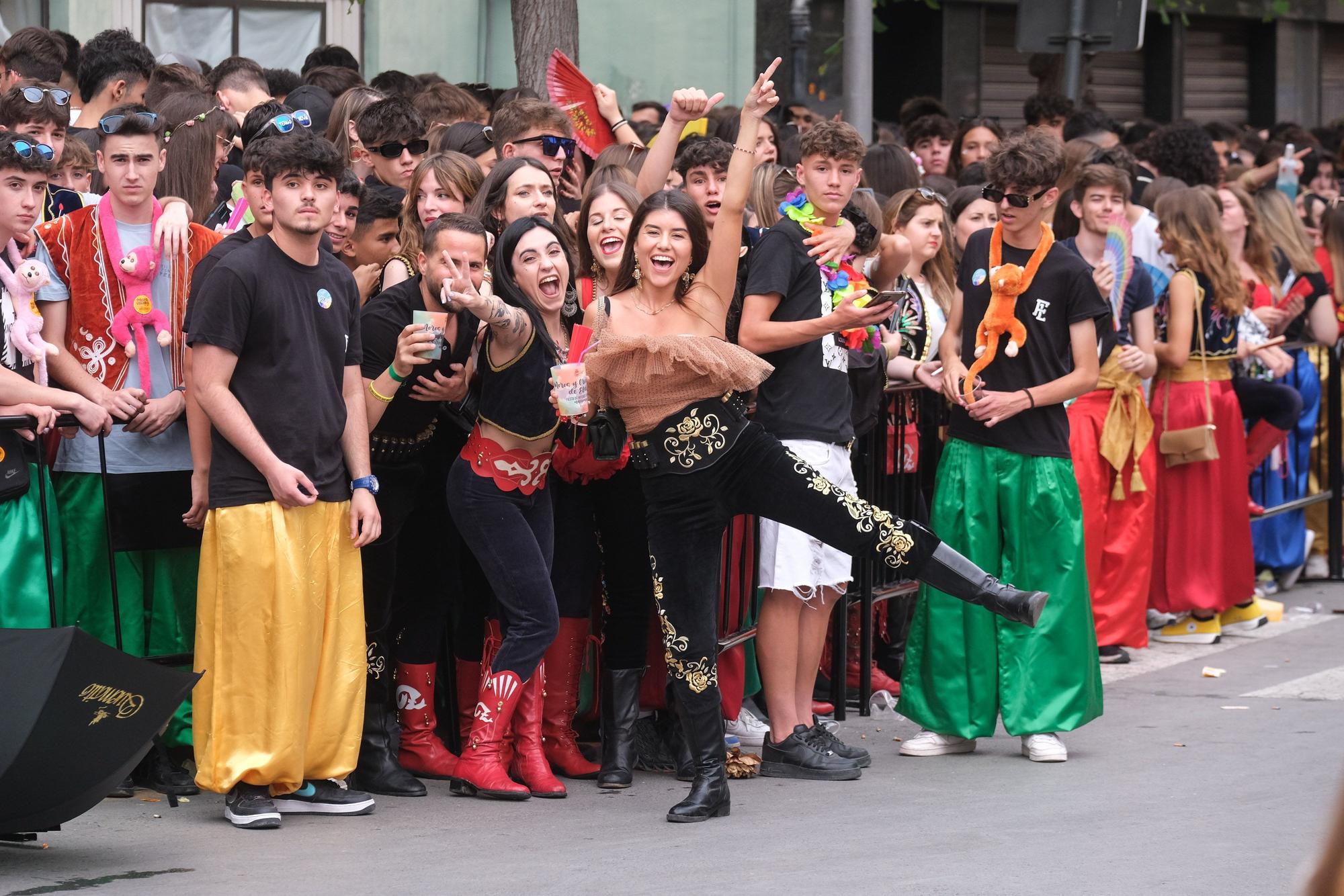 Apoteósico inicio de la fiesta en Elda