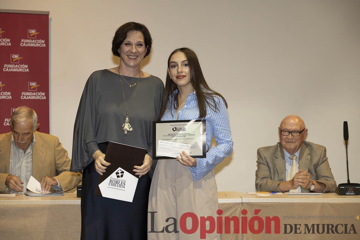Entrega de los premios de la Fundación Robles Chillida a estudiantes caravaqueños