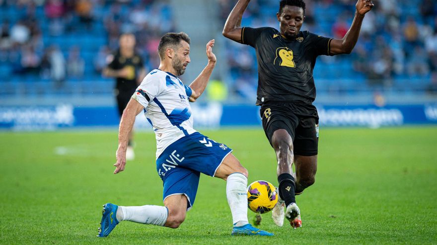 Aitor Sanz: &quot;La rodilla no está al 100%, pero me vale para poder entrenar y competir&quot;