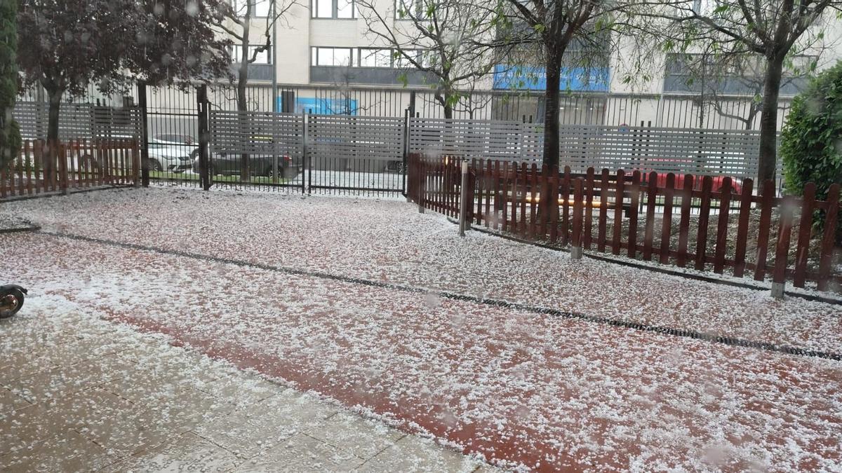 El temporal ha dejado piedra en Lleida ciudad