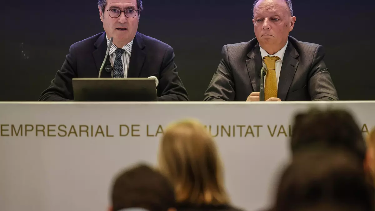 Garamendi, tras la reunión con los reyes en Valencia: “No tiene que haber debate político, sino debate sobre cómo apoyar a las personas”
