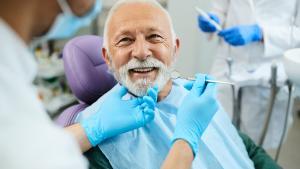 Los implantes dentales es una cirugía que mejora la calidad de vida del paciente