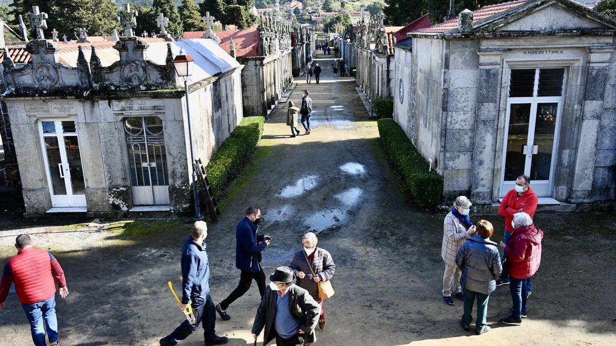 Todos los Santos 2021: Pontevedra honra a sus muertos