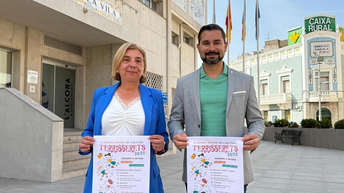 Falomir y Huguet, en la presentación del IV Festival Infantil Terrisserets.