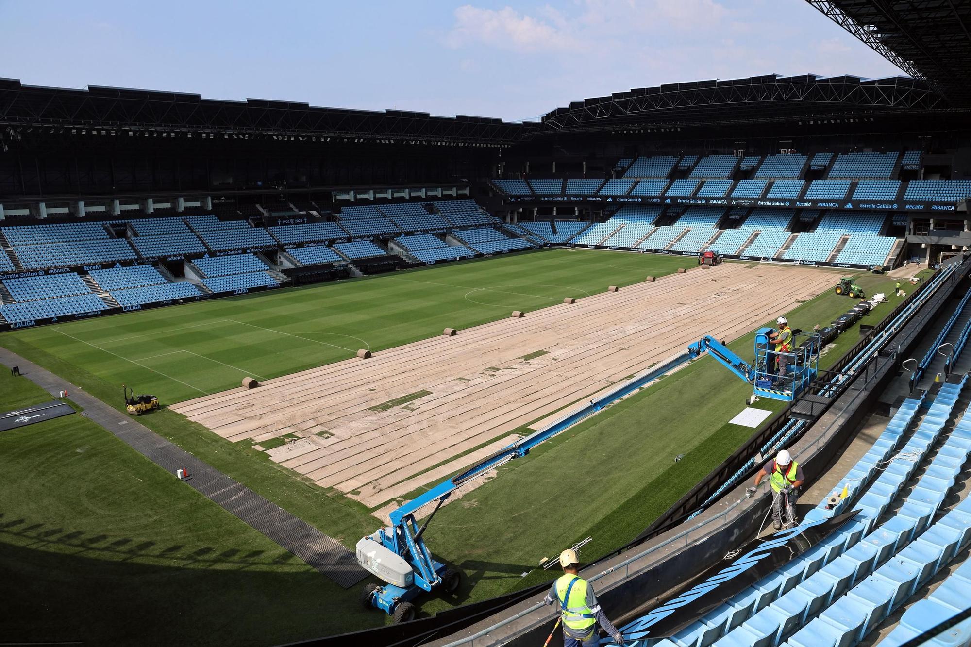 Un nuevo manto para Balaídos: el estadio vigués renueva su césped