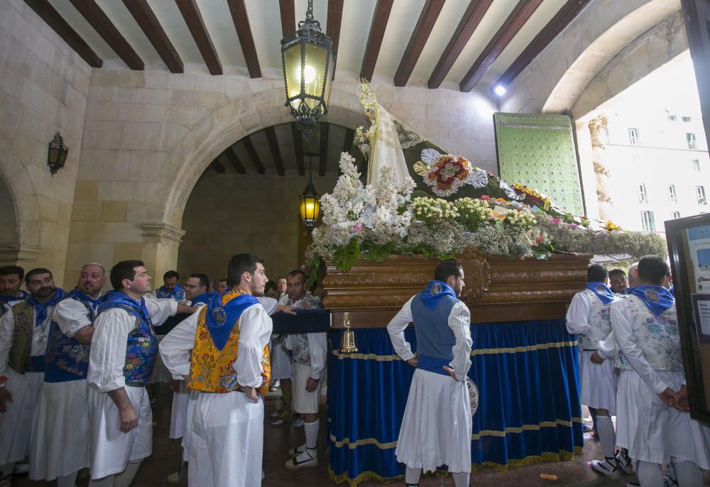 El Encuentro no procesiona en Alicante el Domingo de Resurrección.