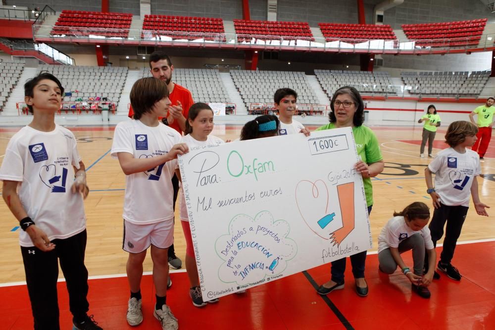 Gijón, campeona del mundo de fútbol botella