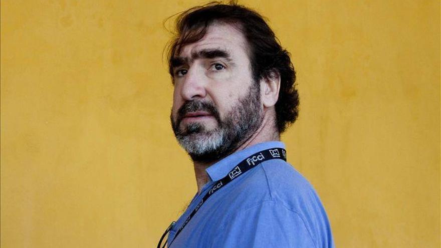 Cantona, arrestado por una agresión en Londres