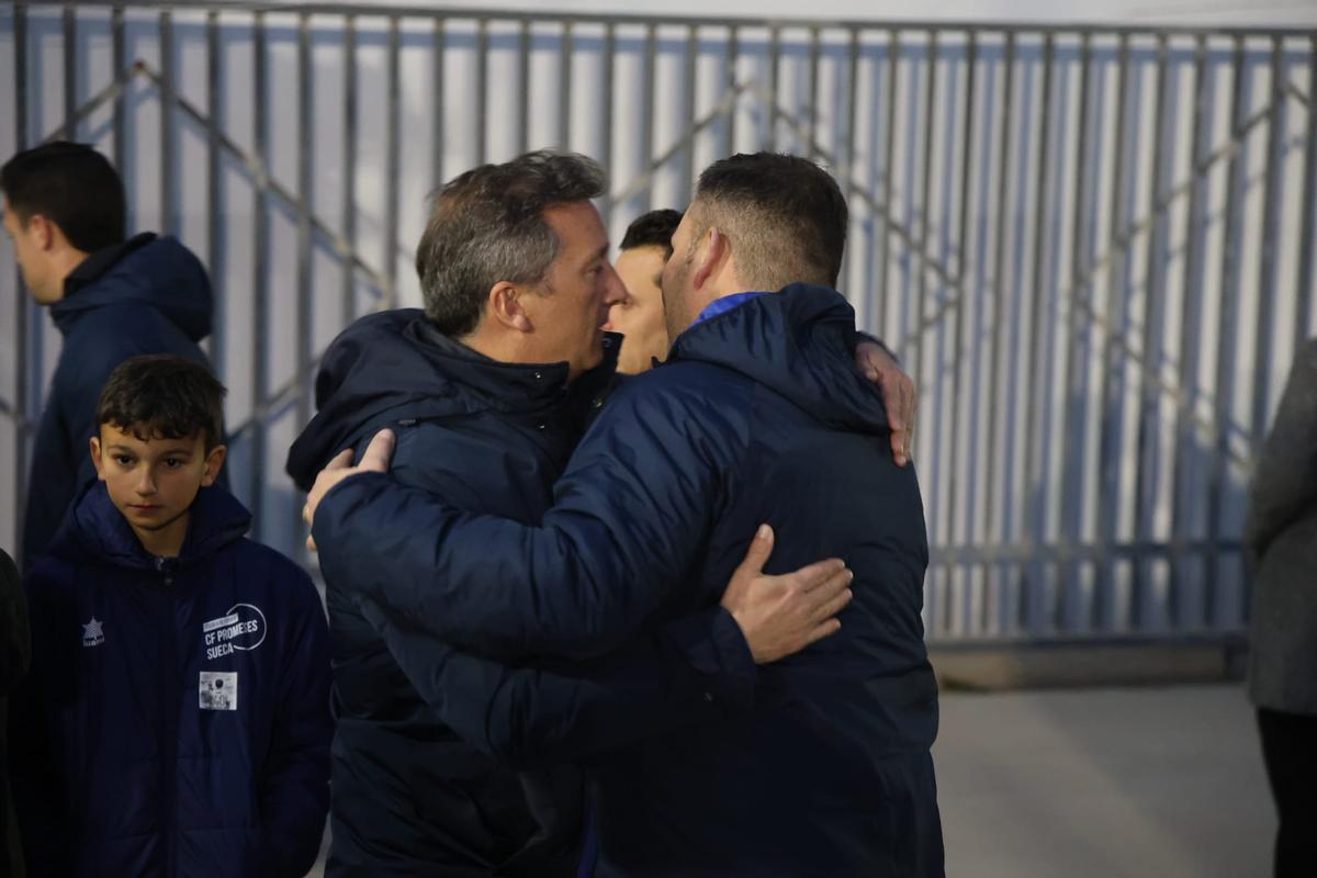 Dolor en el estadio de Sueca por el fallecimiento de un compañero y amigo Dolor en el estadio de Sueca por el fallecimiento de un compañero y amigo