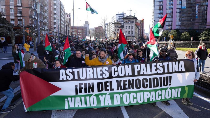 En imágenes: Así fue la multitudinaria manifestación propalestina en Gijón