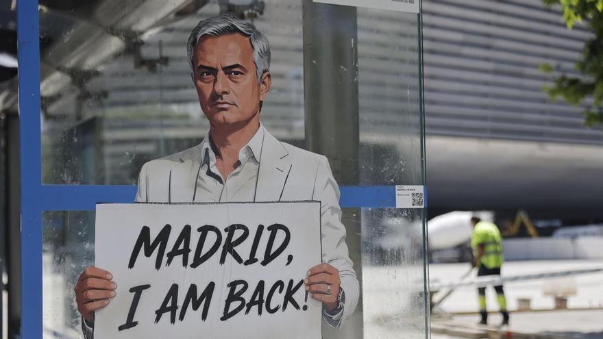 El Real Madrid oficializa el fichaje de Mourinho p