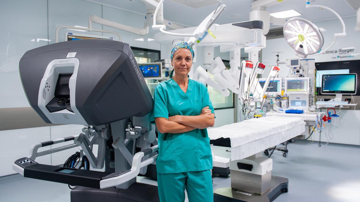 Dra. Anna Torrent, especialista de Cirugía GInecológica con el Robot Da Vinci Xi