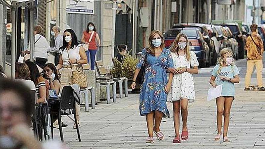 Casi 500.000 gallegos sufren restricciones severas ante el avance de los contagios