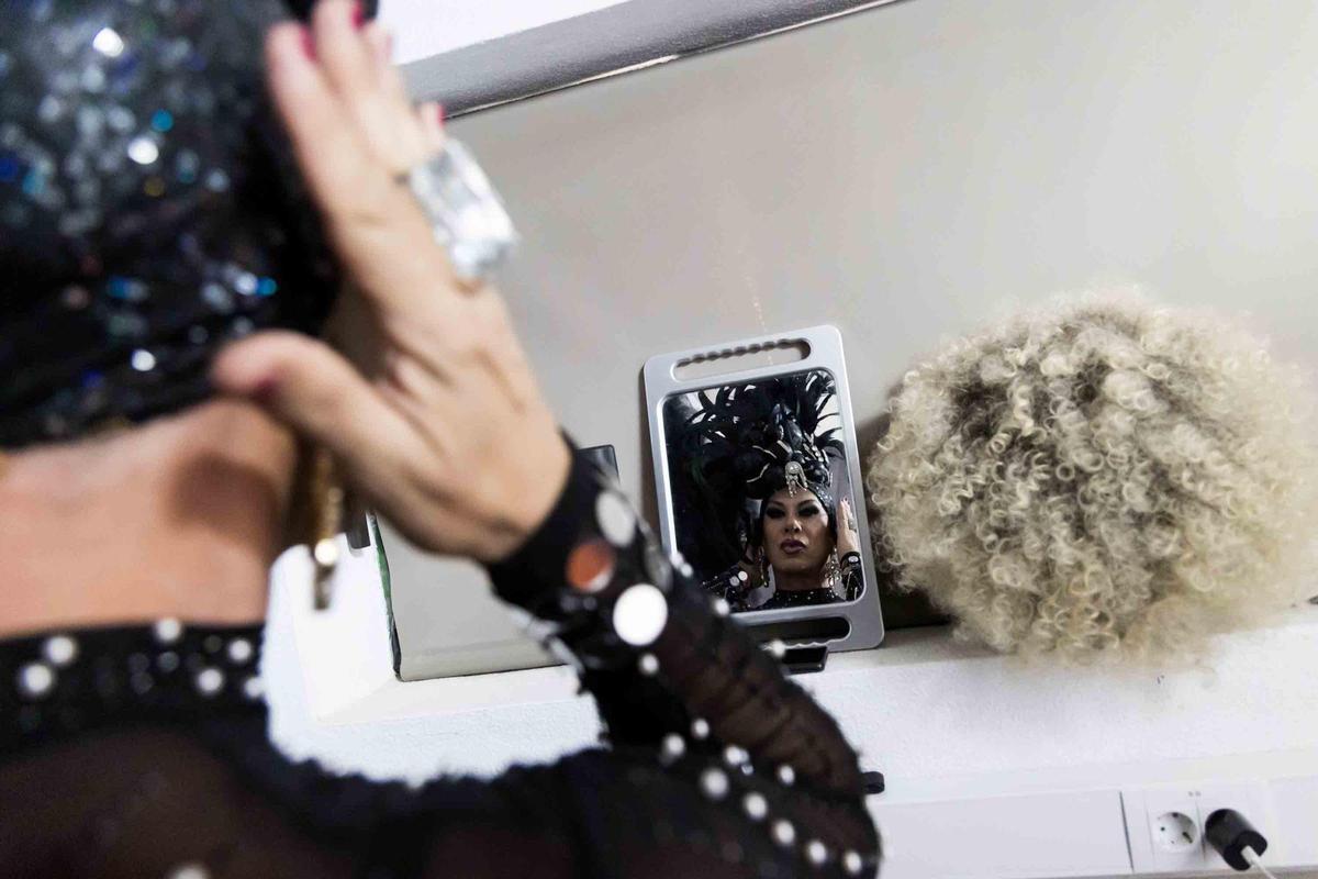 Elche rompe prejuicios: un FP de peluquería impulsa a un joven a cumplir su sueño drag a través de teatro Elche rompe prejuicios: un FP de peluquería impulsa a un joven a cumplir su sueño drag a través de teatro
