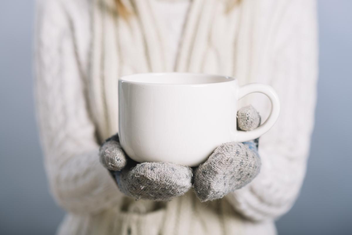 Estos calentadores de tazas te mantendrán la bebida a la temperatura perfecta todo el día