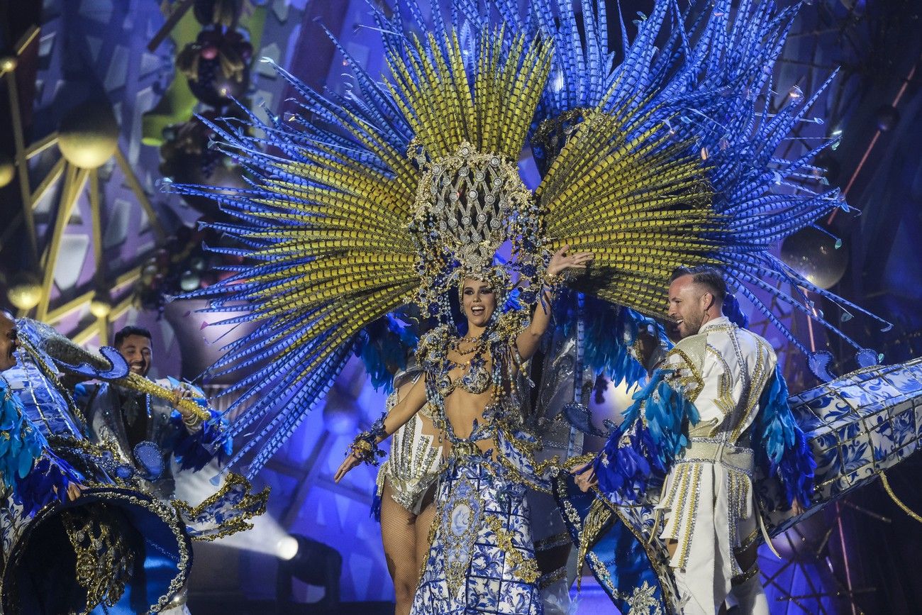 El comienzo de la Gala de la Reina del Carnaval de Las Palmas de Gran Canaria, en imágenes